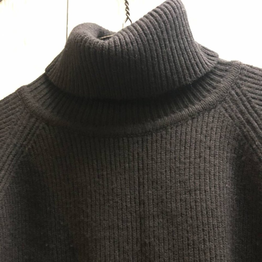 Jeanne Pierre Wool-blend turtleneck black sweater Size M - Picture 10 of 12